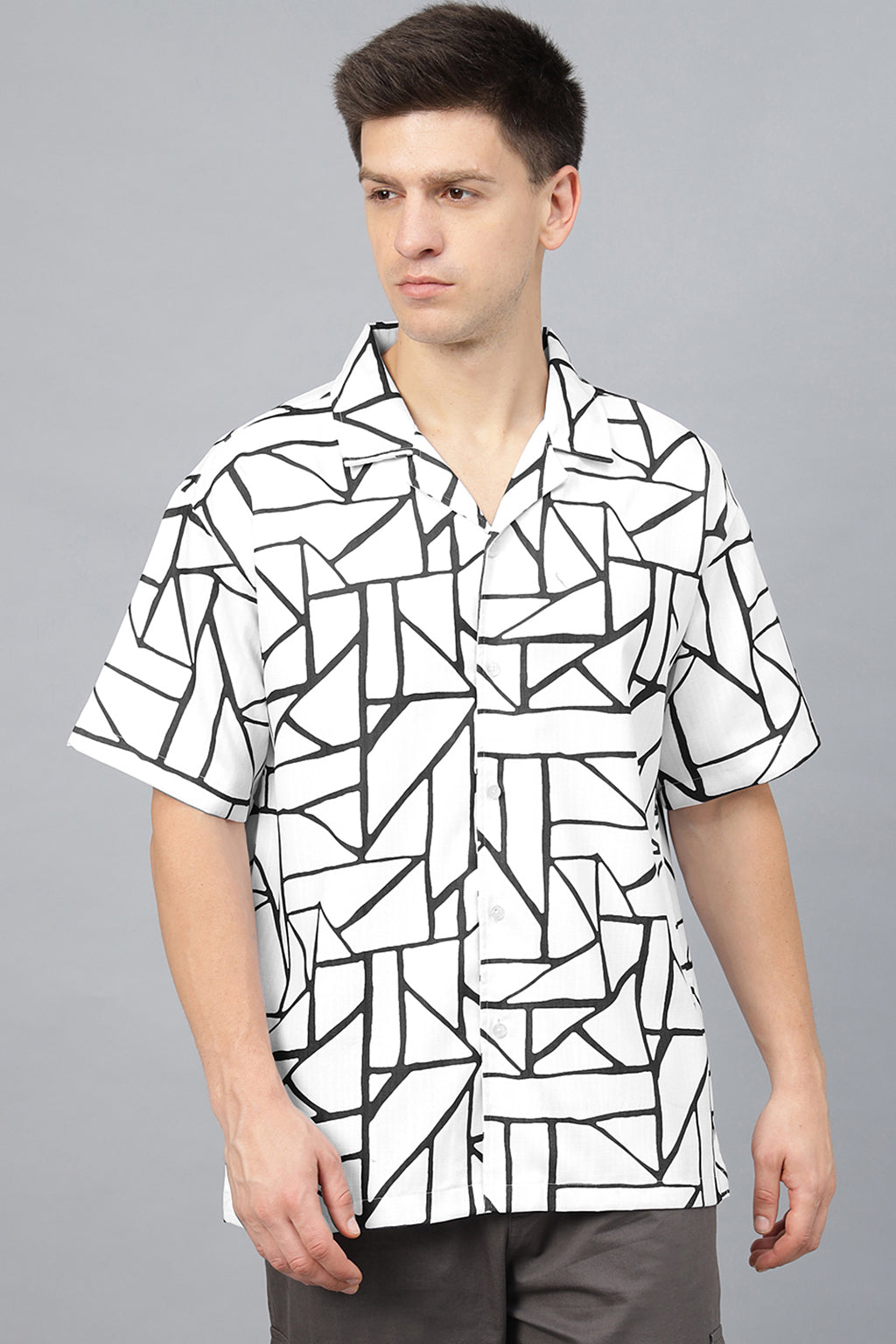 How to Style Oversized Shirt: 7 Easy Looks for Men