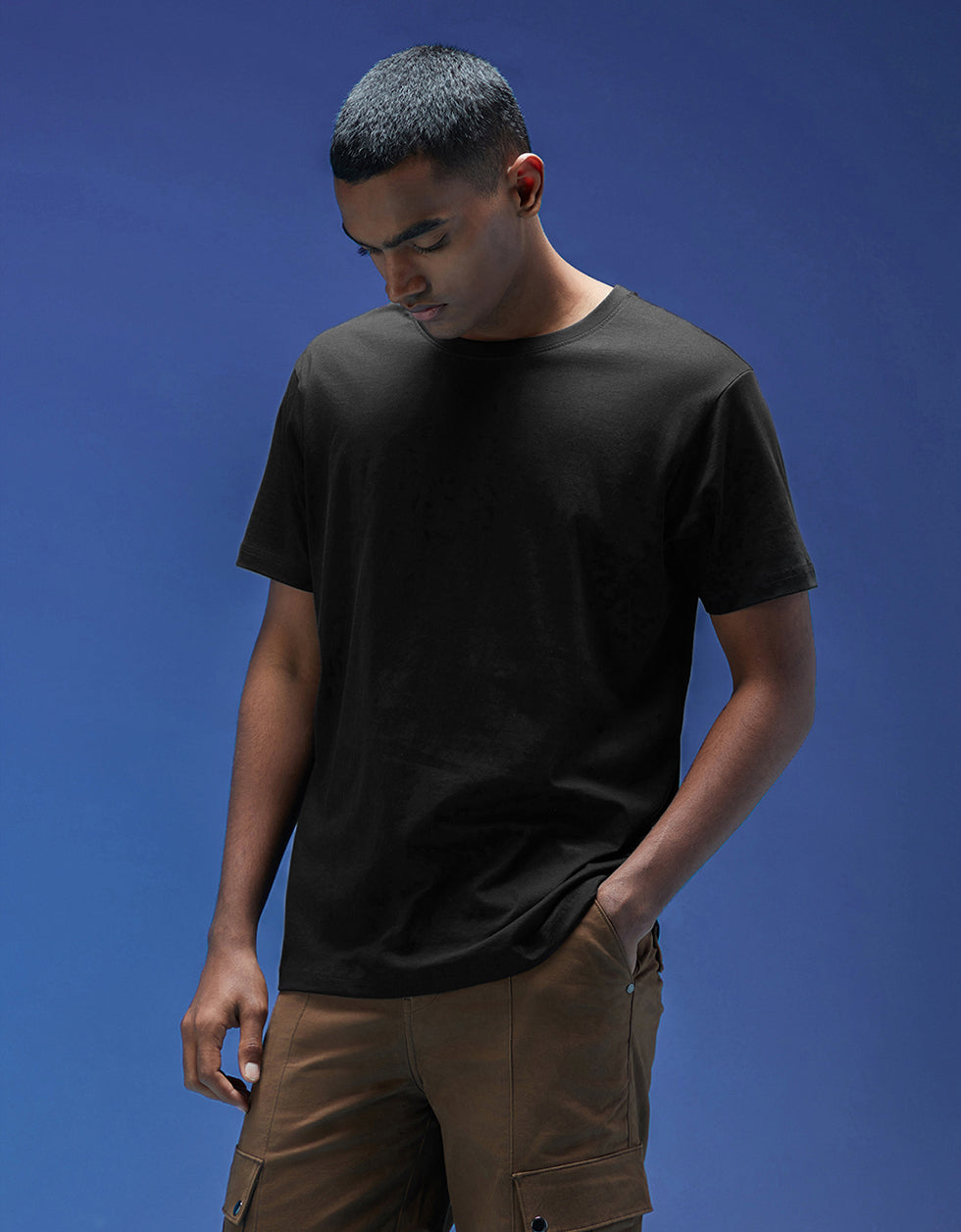 Black Plain Regular Fit T-shirt