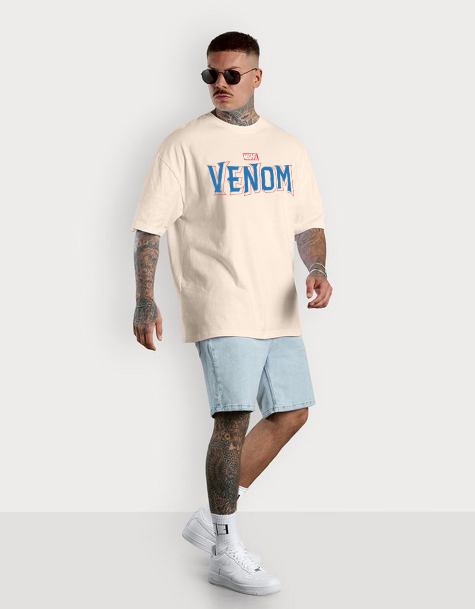 Venom Marvel Swanwhite-Black Oversized Graphic Printed T-shirt