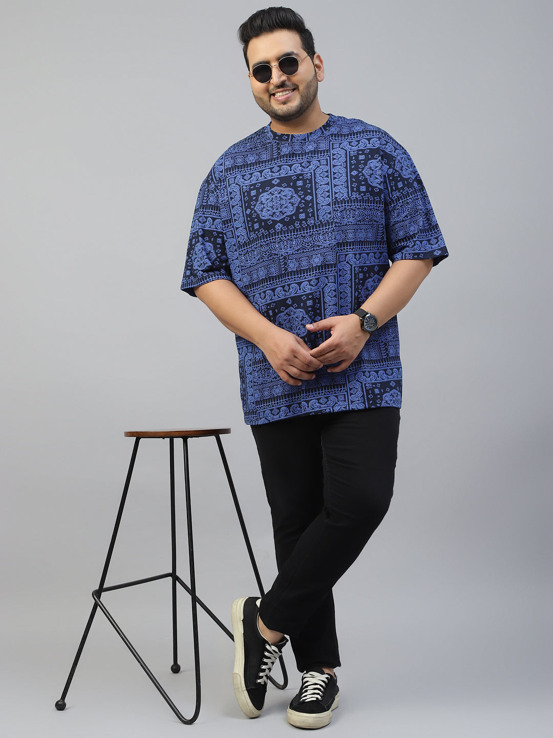 Paisley Navy All Over Printed Plus Size T-shirt