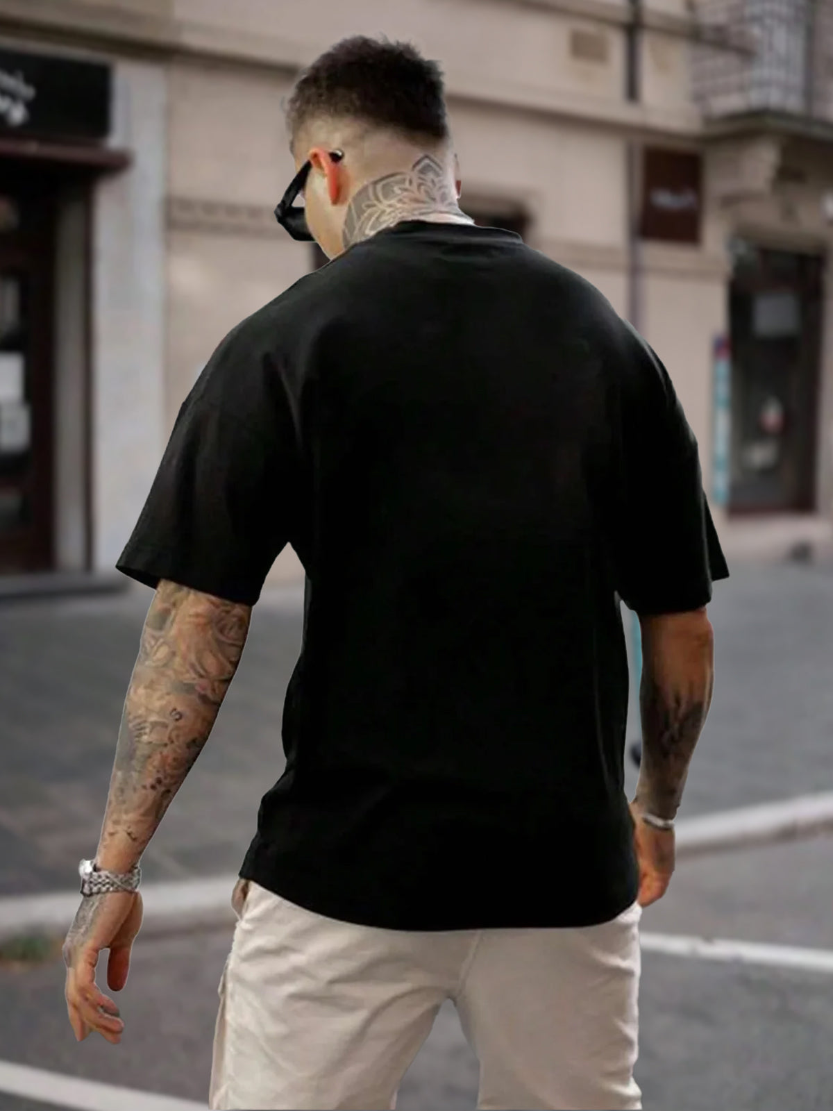 Veirdo Black Oversized Chest Graphic Printed T-shirt