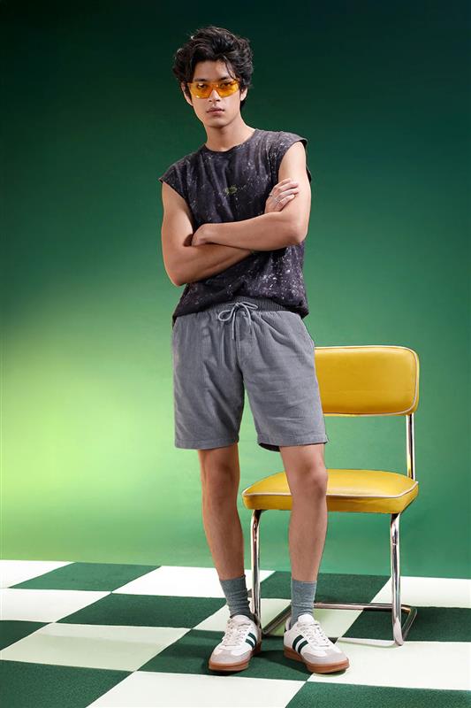 Dark Grey Lining Pattern Plain Corduroy Shorts