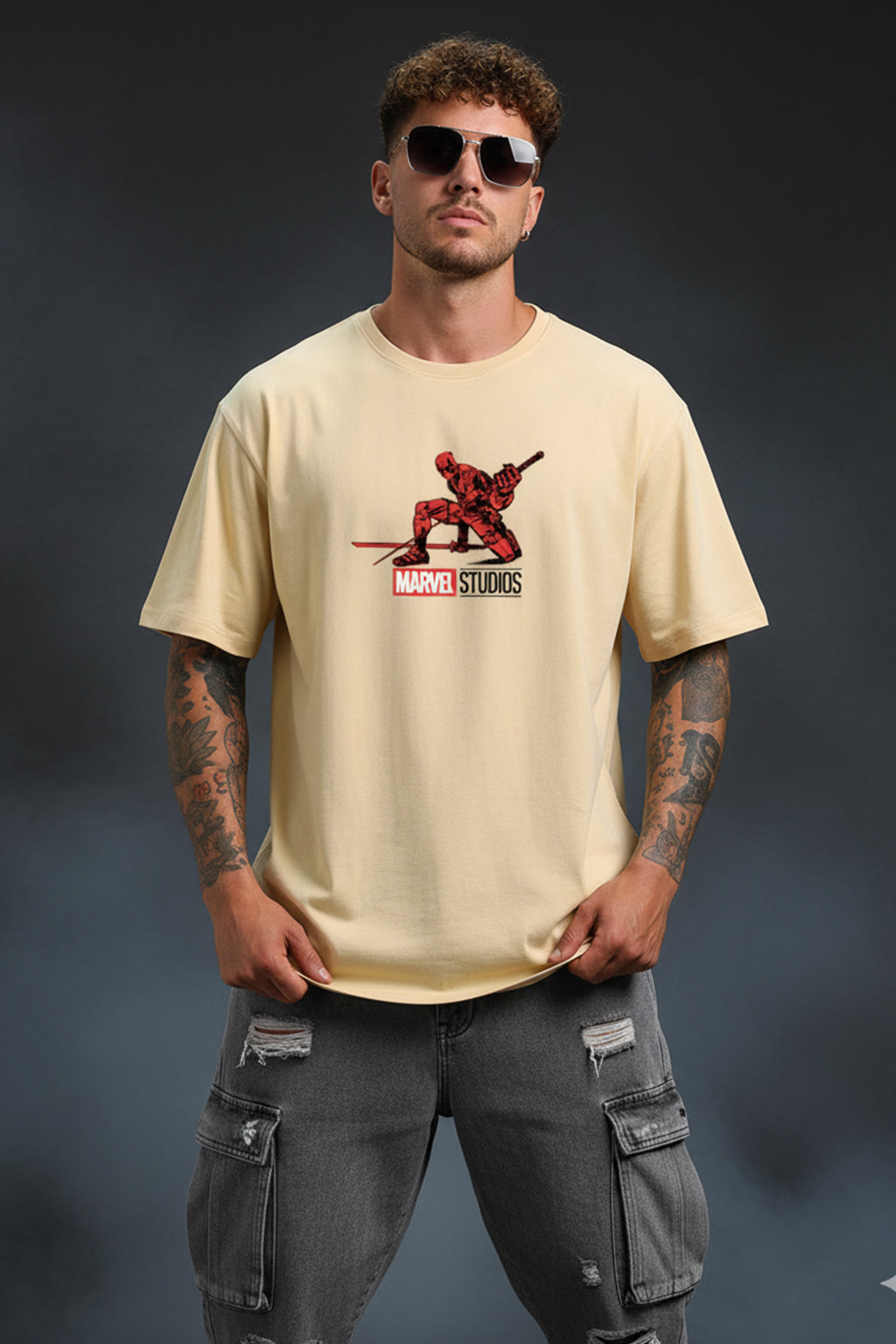 Hey Folks! Marvel Deadpool Swan white Oversized T-Shirt