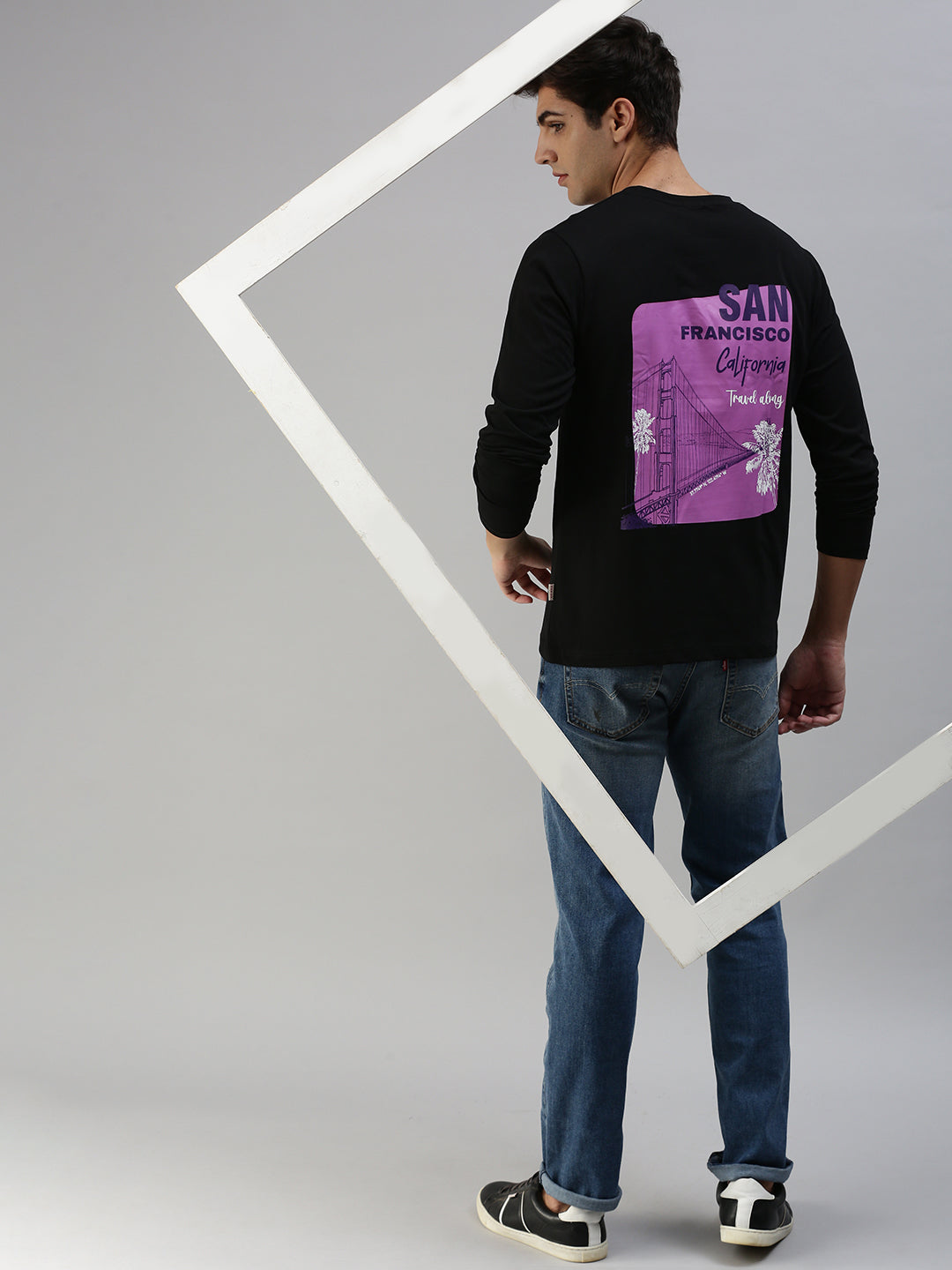 Black Full Sleeve Printed T-Shirt Veirdo