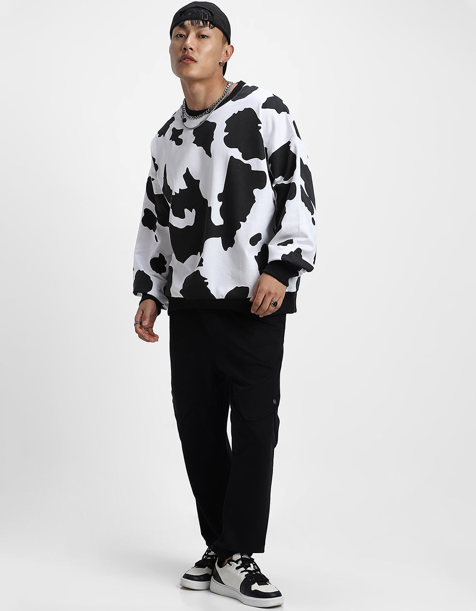 Discover the Latest Collection of Stylish Black Men's Sweatshirt Veirdo