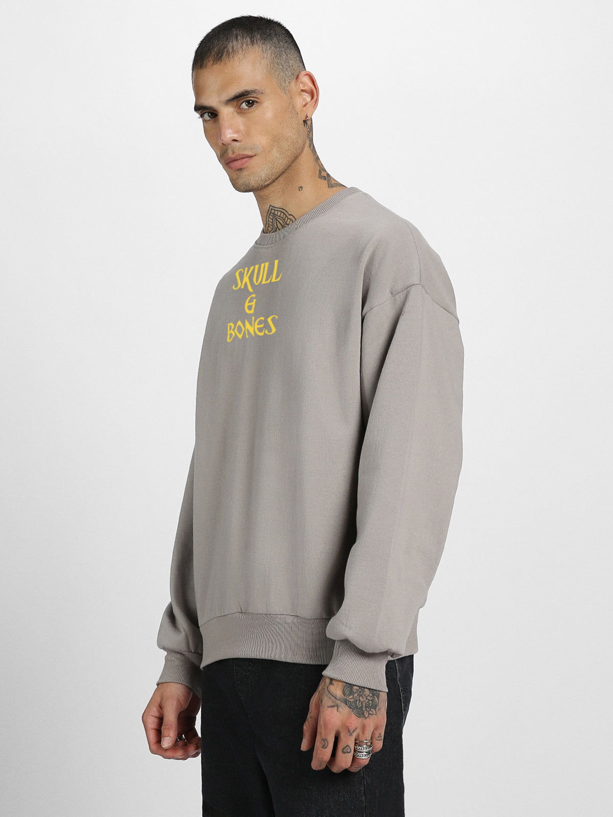 Graphic Grey Vibes: Veirdo Print Fleece Pullover Sweatshirt Veirdo