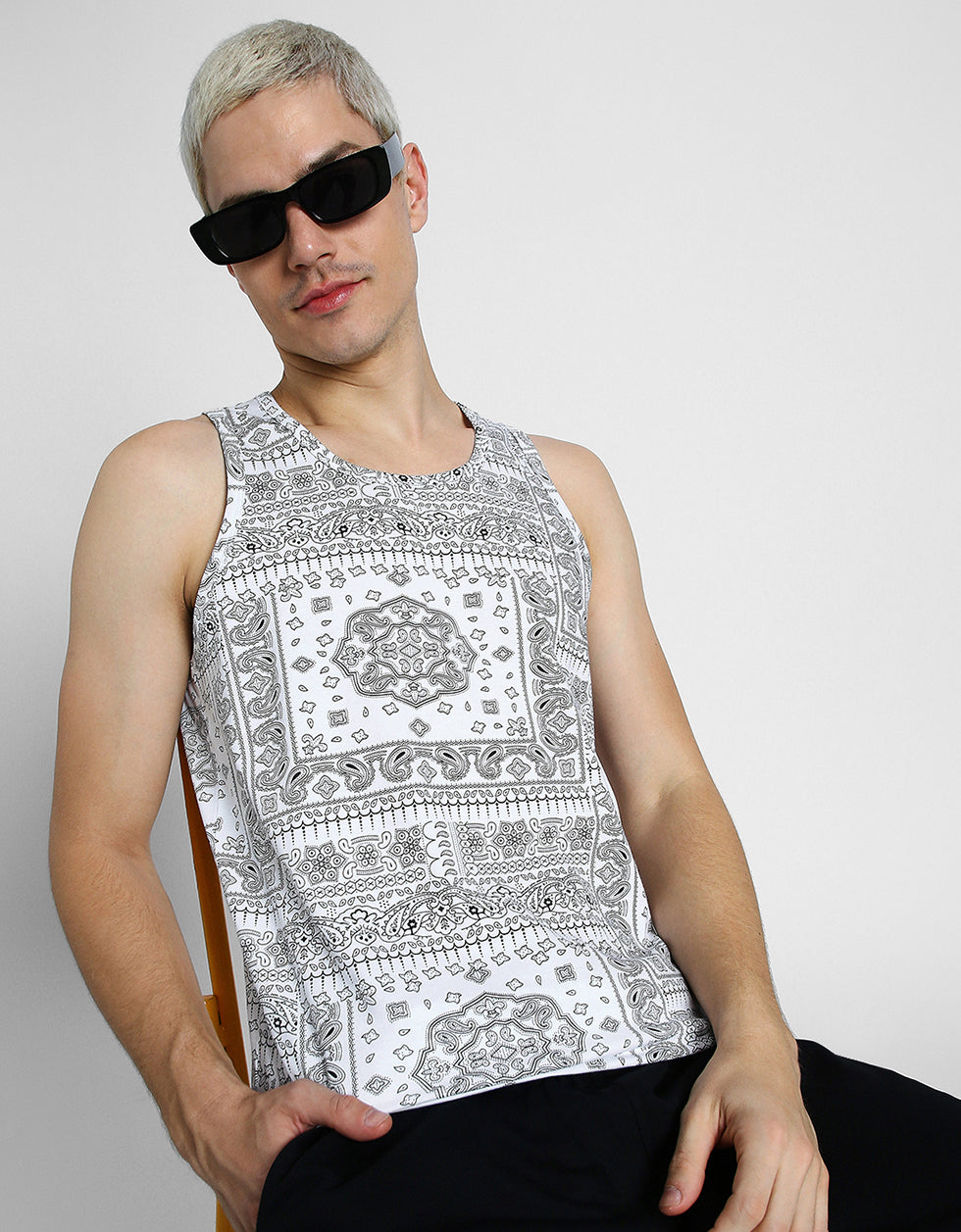 White Bandana Printed Gym Vest – Veirdo