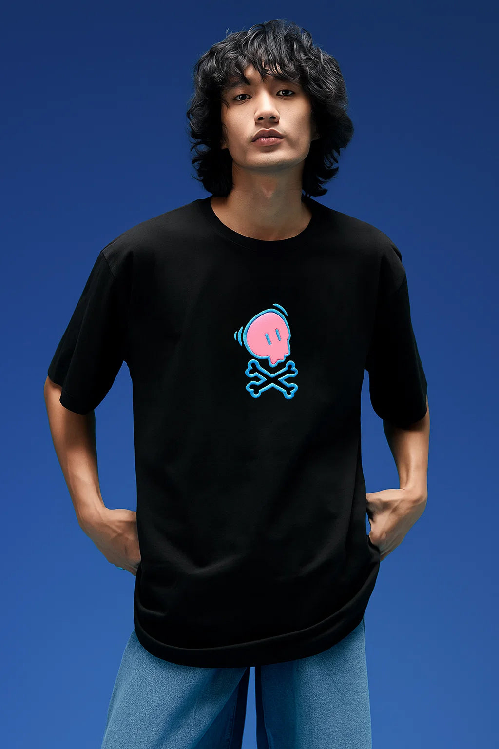Wild Thing Black Oversized Puff Printed Exclusive T-shirt