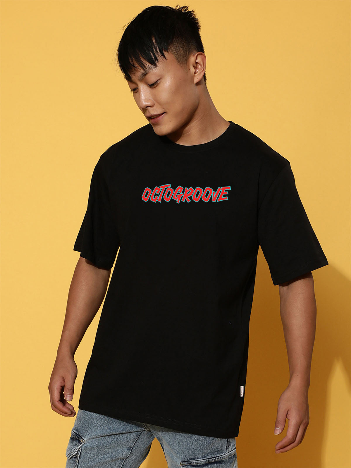 OCTOGROOVE Black Oversized Graphic Back Printed Tshirt