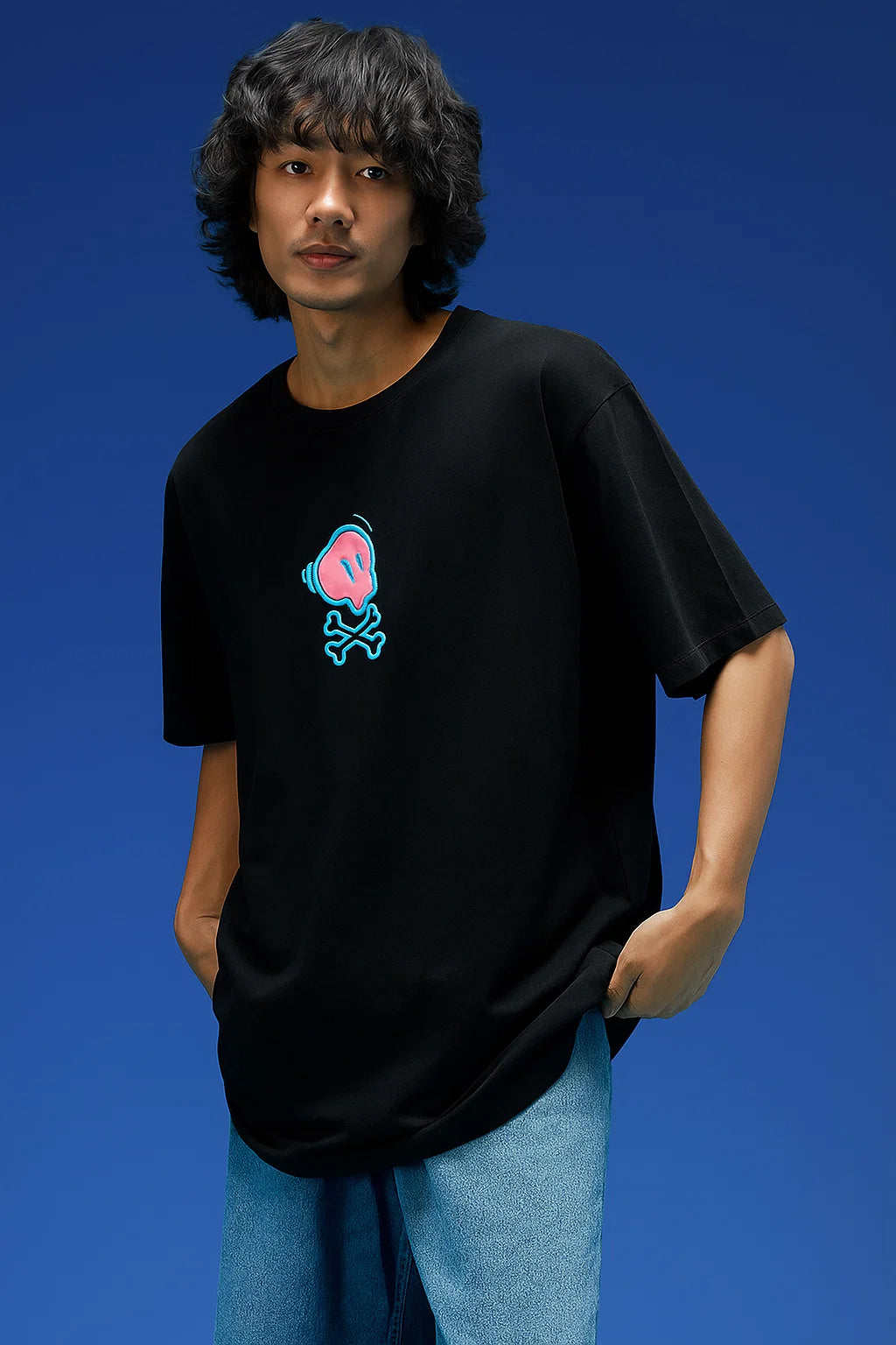 Wild Thing Black Oversized Puff Printed Exclusive T-shirt