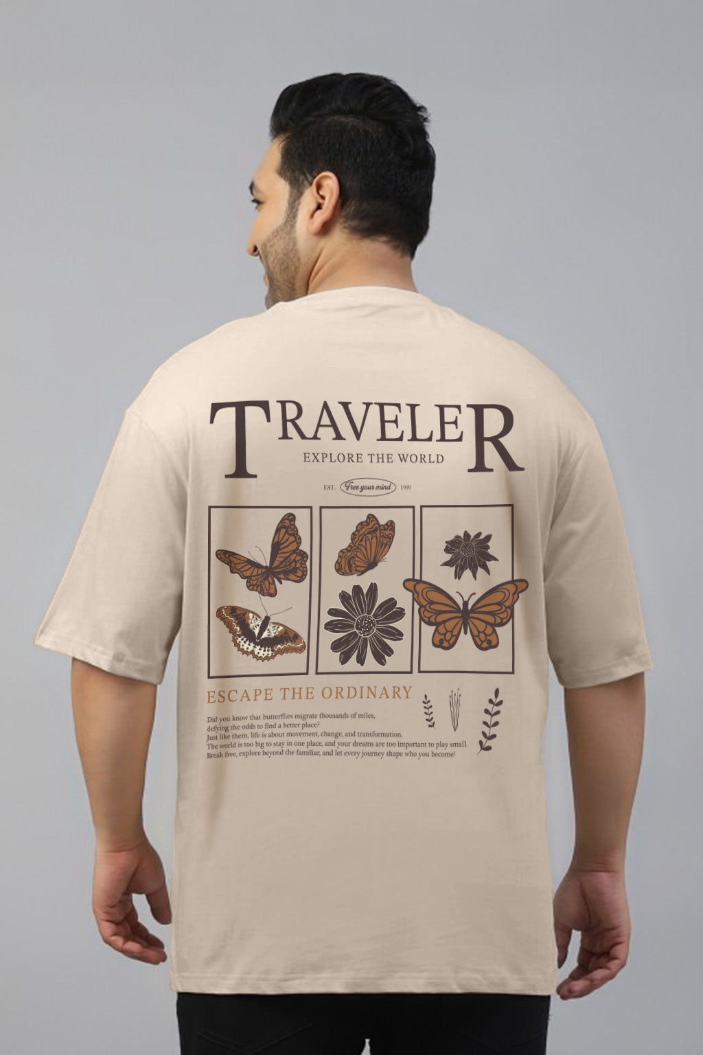 Traveler Swanwhite Graphic Printed Plus Size T-shirt