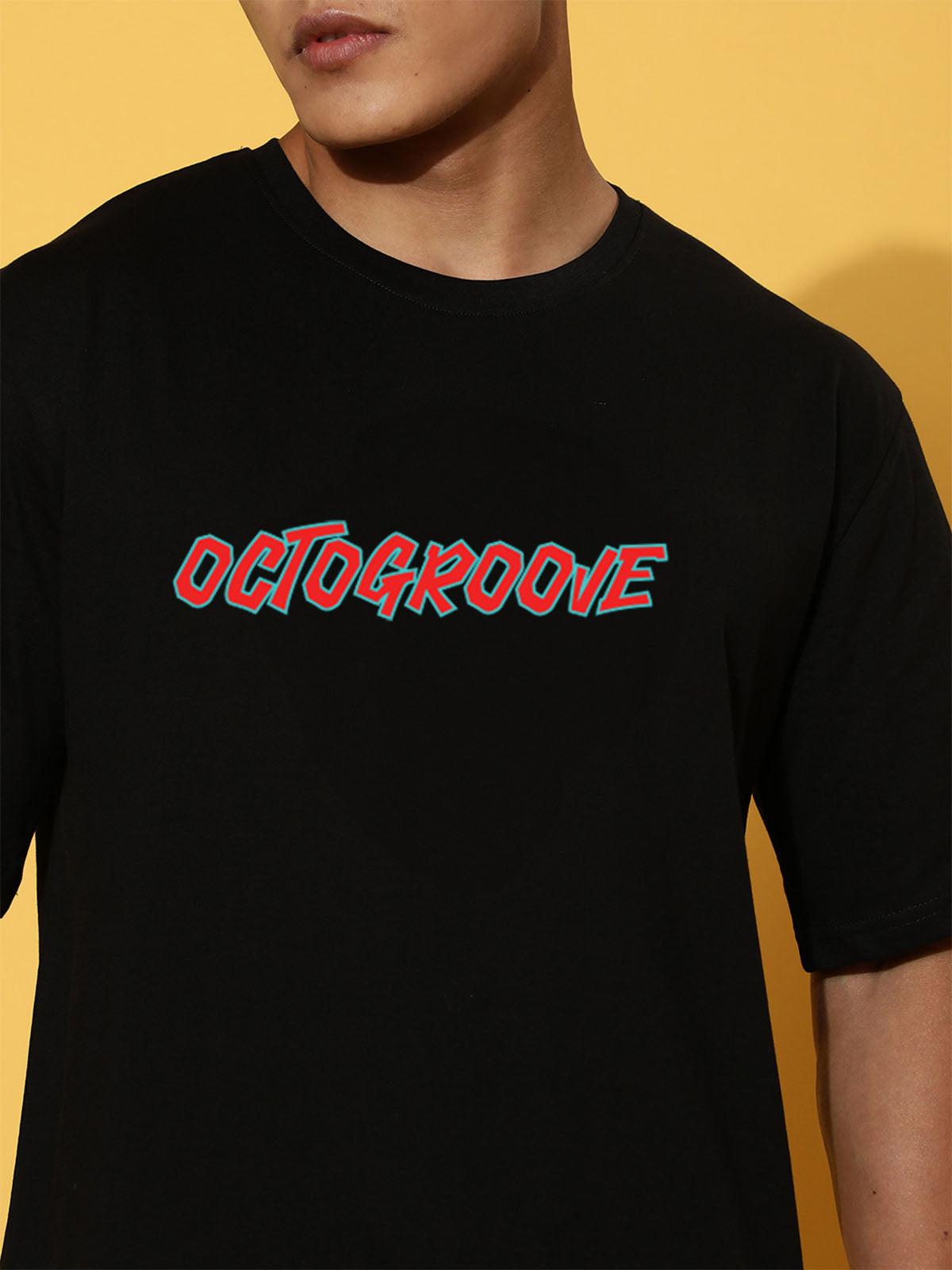 OCTOGROOVE Black Oversized Graphic Back Printed Tshirt