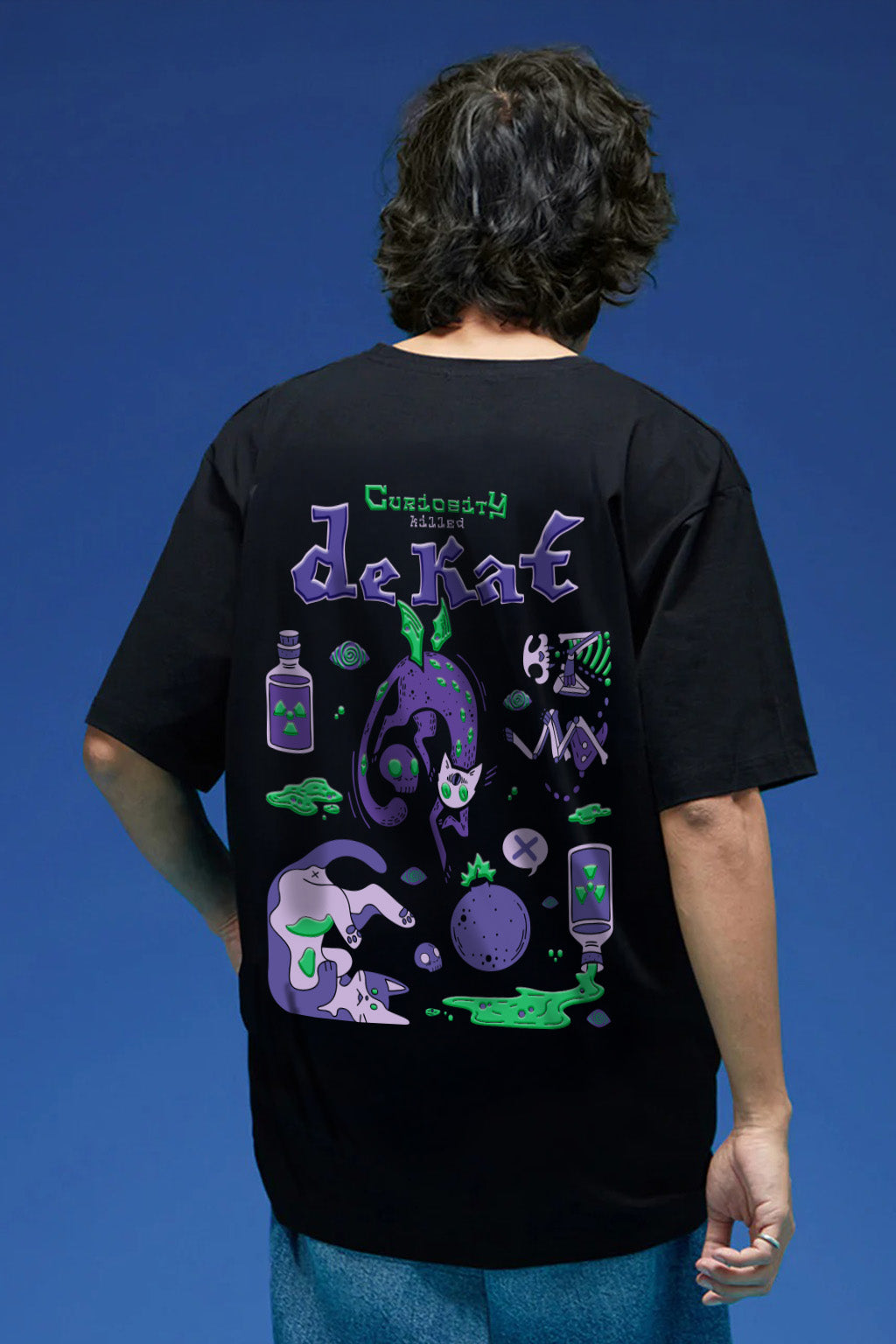 Curiosity Black Oversized Puff Printed Exclusive T-shirt
