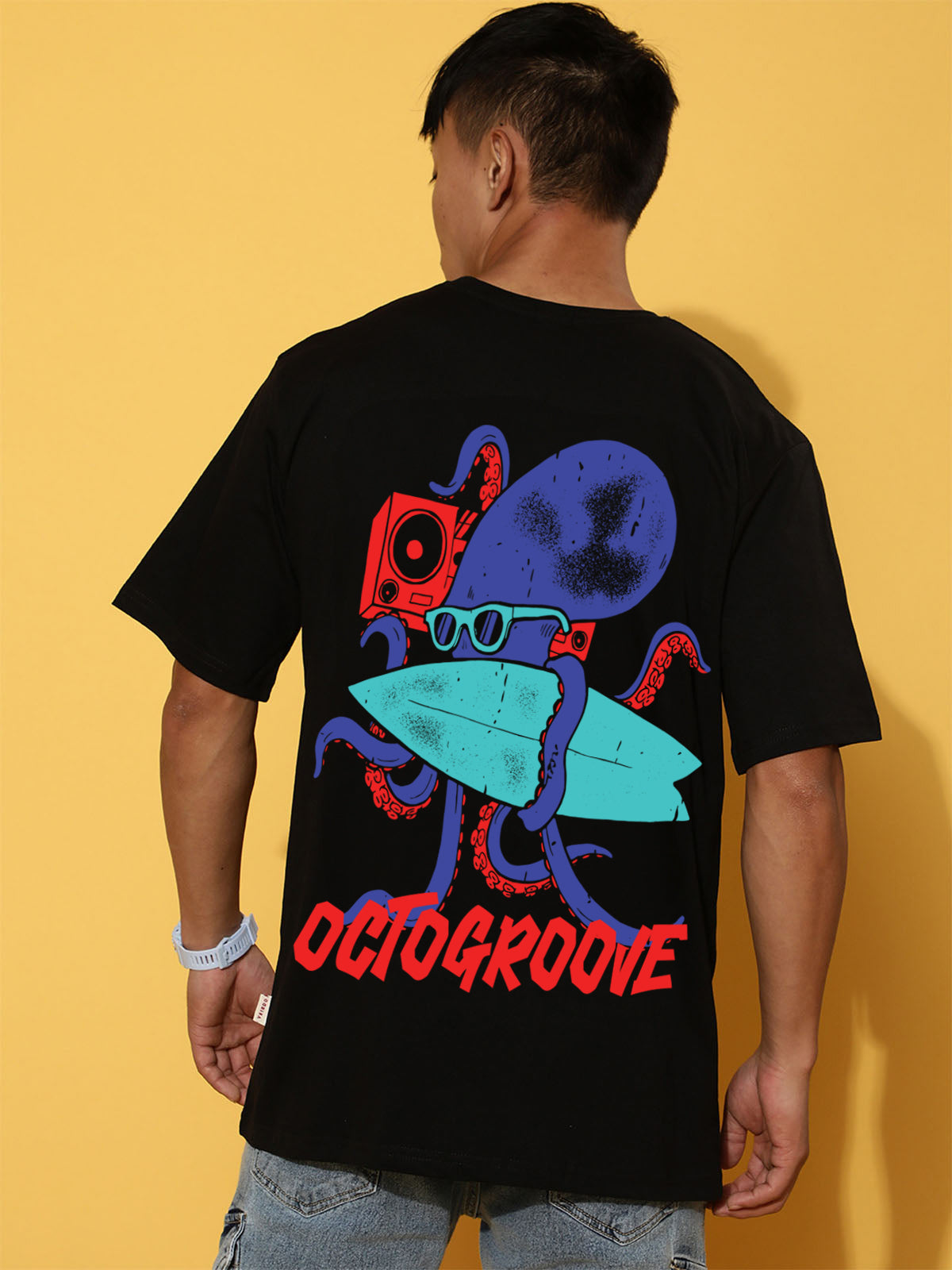 OCTOGROOVE Black Oversized Graphic Back Printed Tshirt