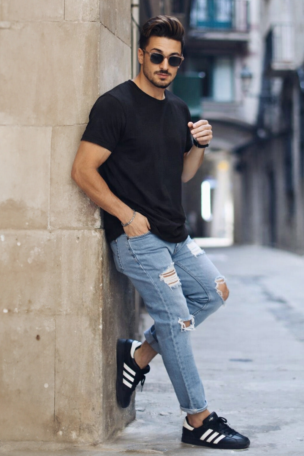 Black Plain Regular Fit T-shirt
