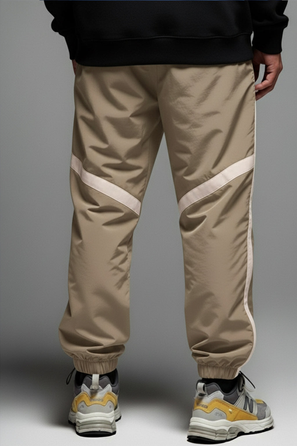 Khakhi Contrast Stripe Relaxed Fit Nylon Exclusive Jogger