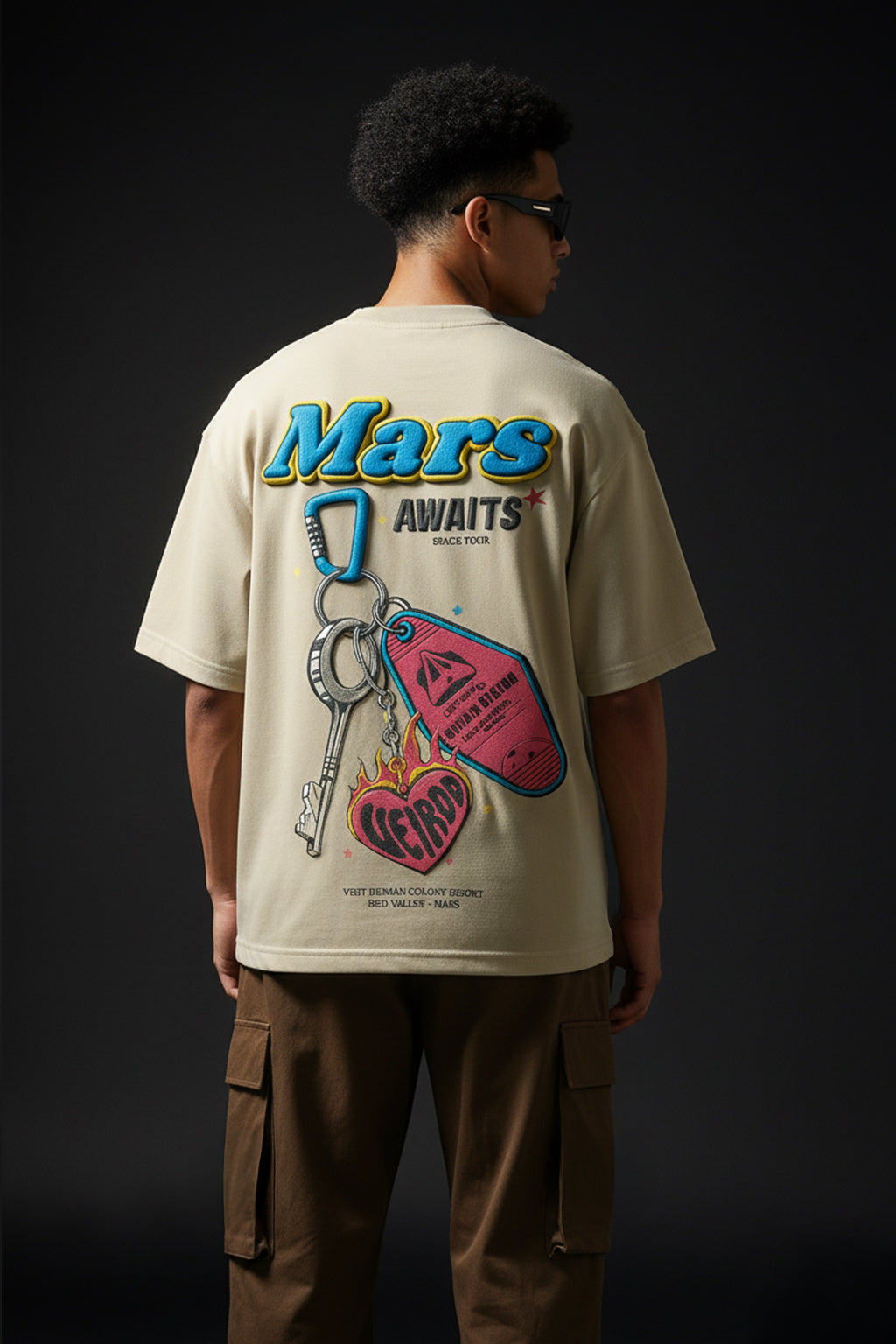 Mars Swanwhite Oversized Puff Printed Exclusive T-shirt