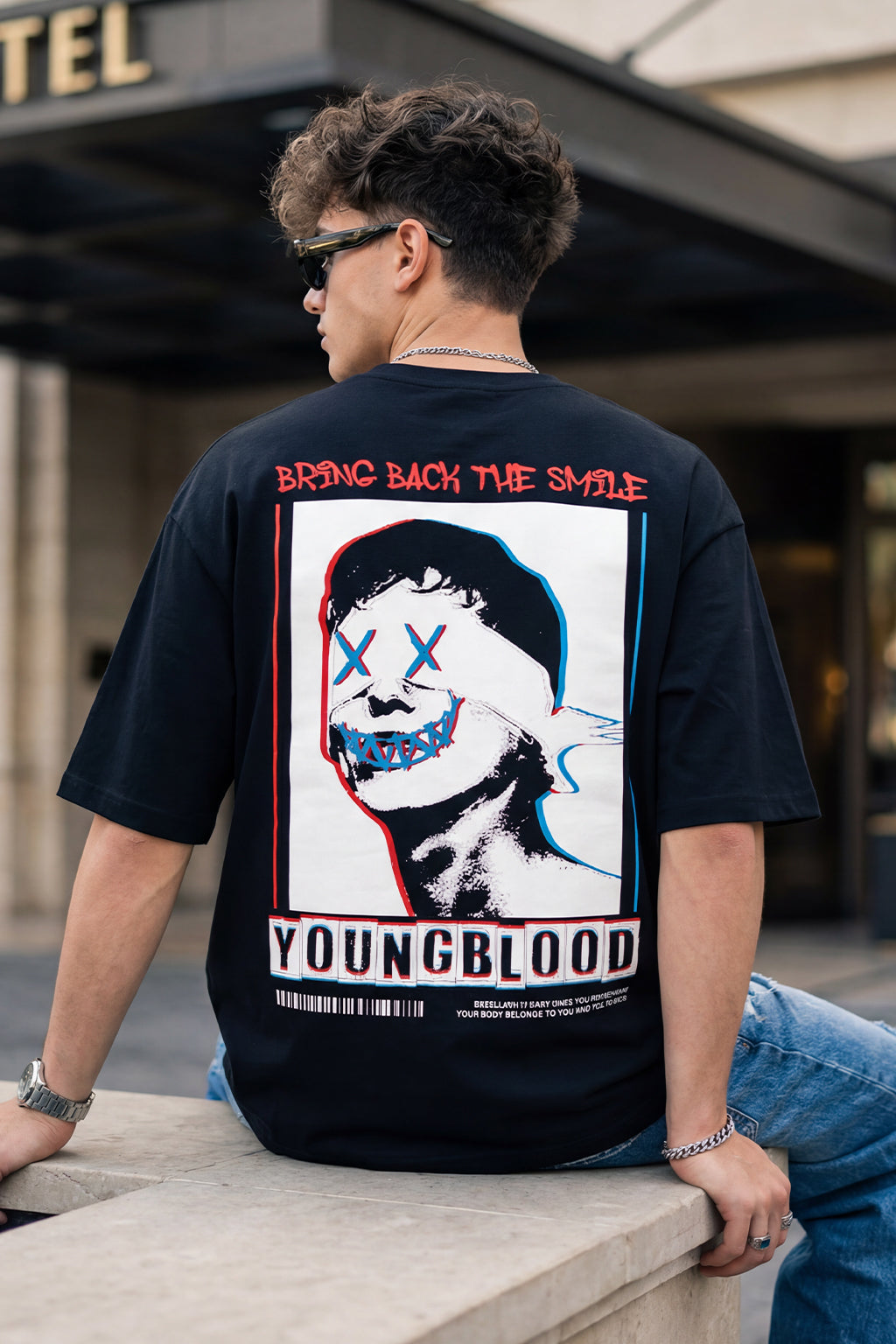 YOUNG BLOOD Printed Black Oversized Back Graphic Printed T-shirt