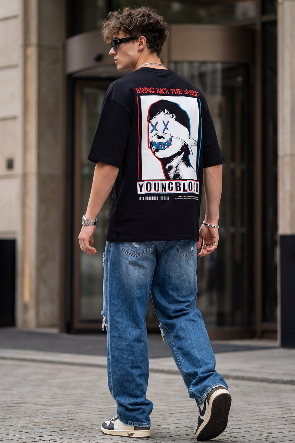 YOUNG BLOOD Printed Black Oversized Back Graphic Printed T-shirt