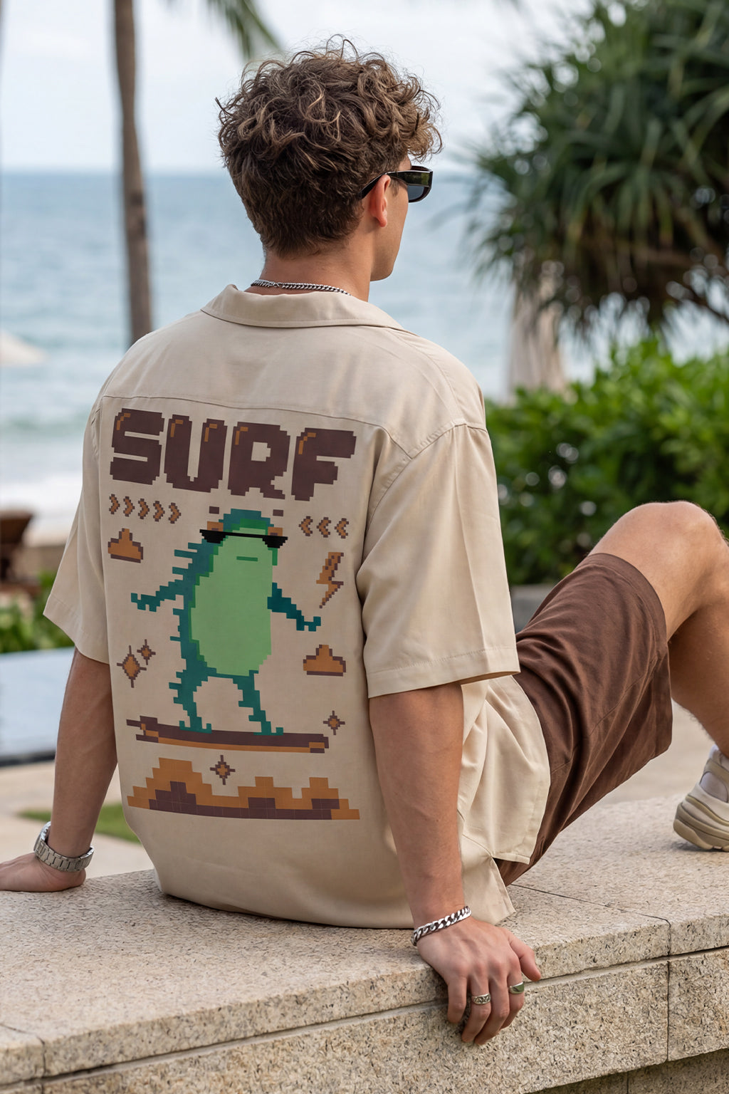 Surf Swanwhite Oversized Printed Exclusive Shirt