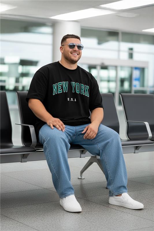 New York Black Graphic Printed Plus Size T-shirt