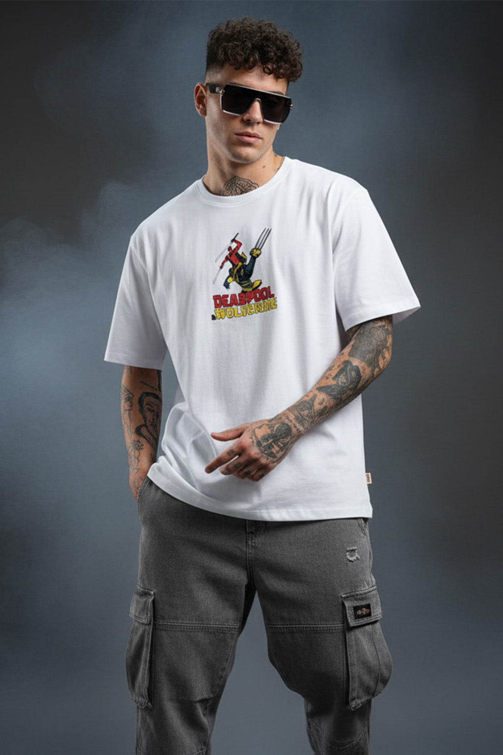 PREPARE FOR TROUBLE? Marvel Super Hero White Oversized Deadpool T-Shirt