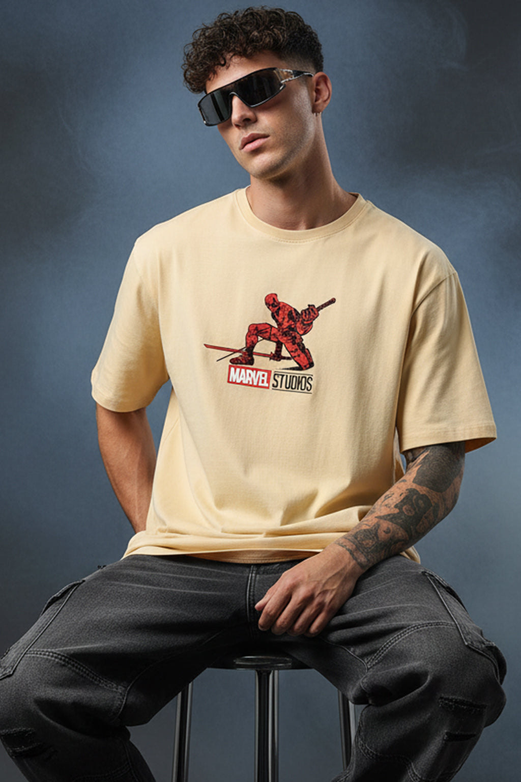 Hey Folks! Marvel Deadpool Swan white Oversized T-Shirt