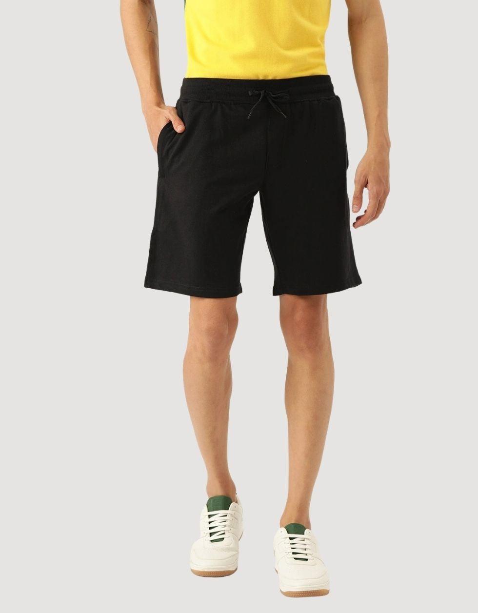 Black Slim Fit Regular shorts Veirdo