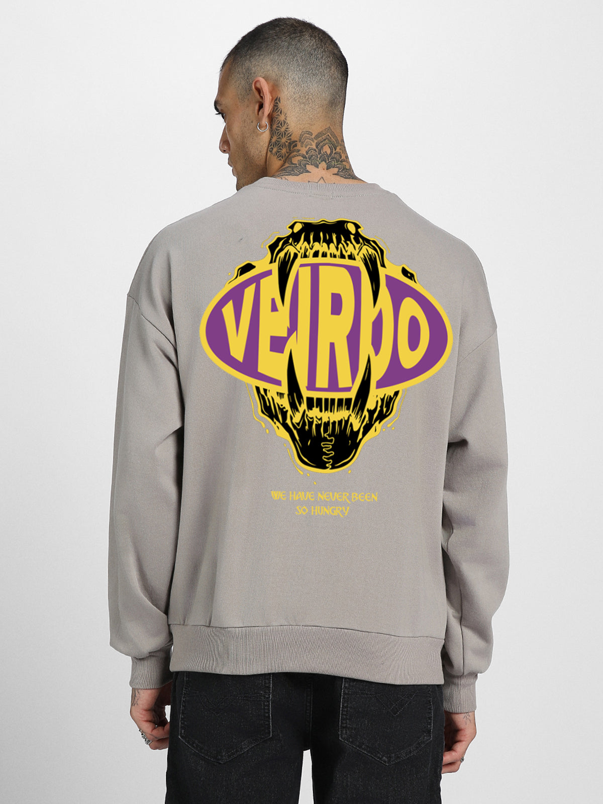 Graphic Grey Vibes: Veirdo Print Fleece Pullover Sweatshirt Veirdo