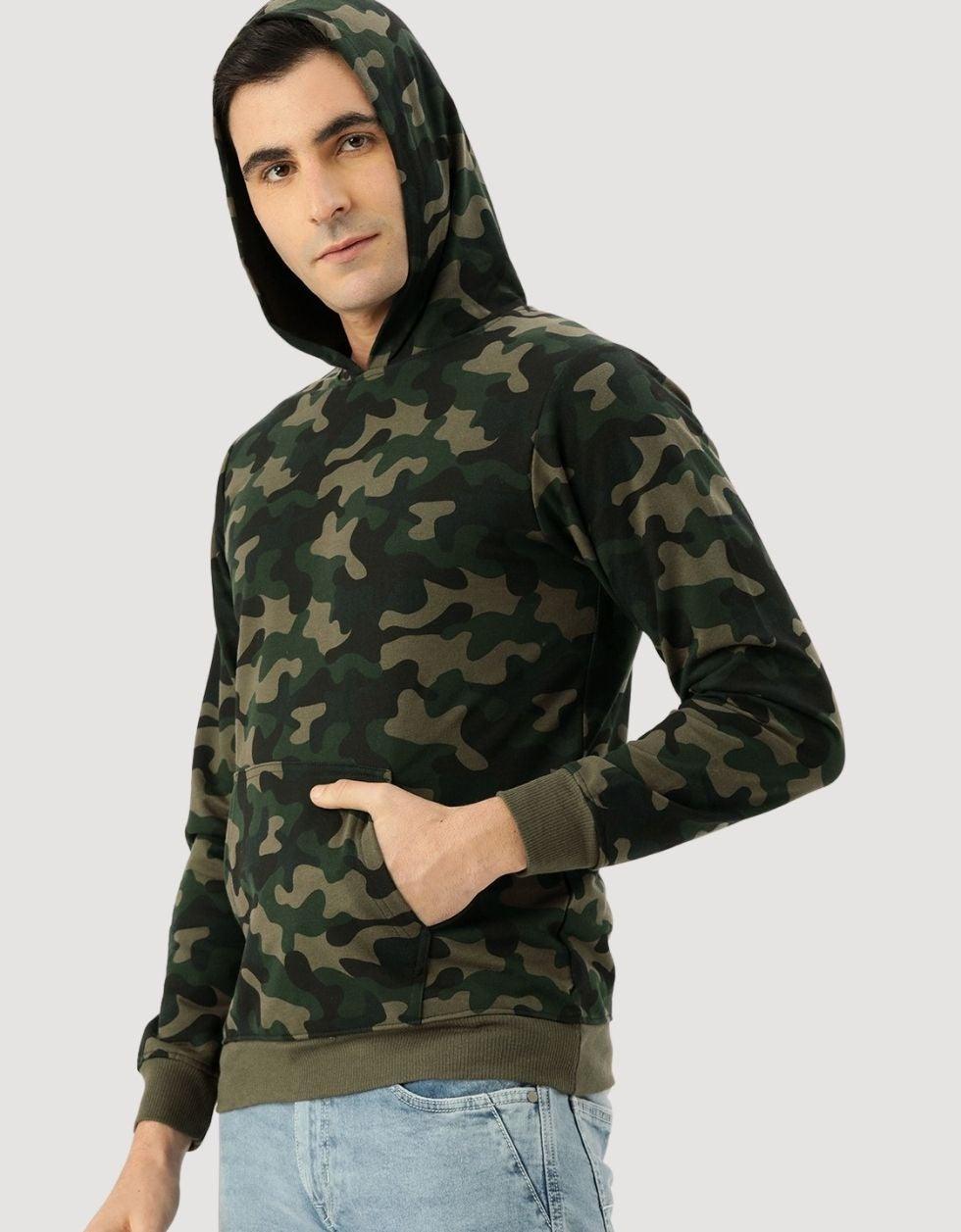 Sleek Jungle Style: Dark Camouflage Pullover Veirdo