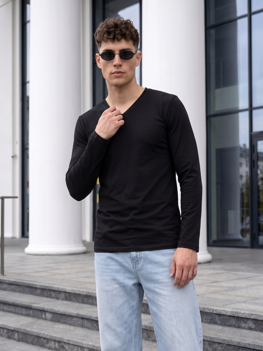 Black Plain Full Sleeves V-Neck Regular Fit T-shirt